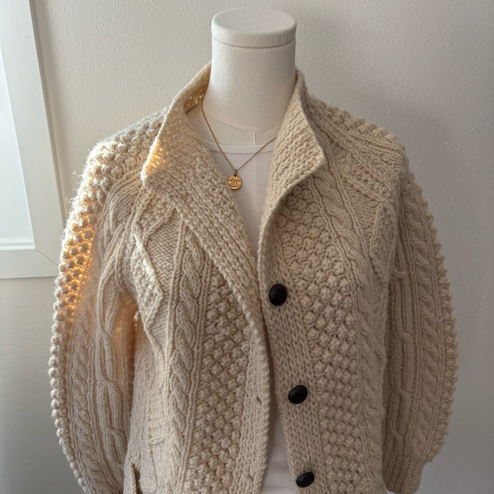 Cardigan - Picture 2 of 10